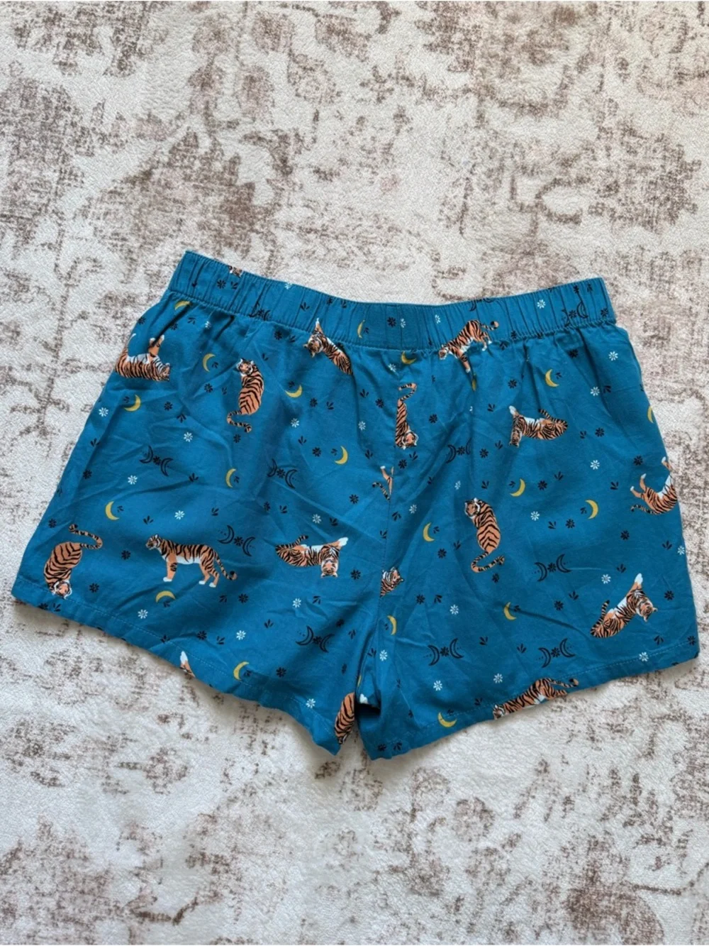 Joyspun Women’s woven pajama Boxer Shorts, 3” inseam - Picture 5 of 13